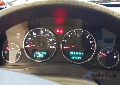 2008 Jeep Liberty Limited Edition из США, поврежденный, VIN 1J8GN58K08W147357